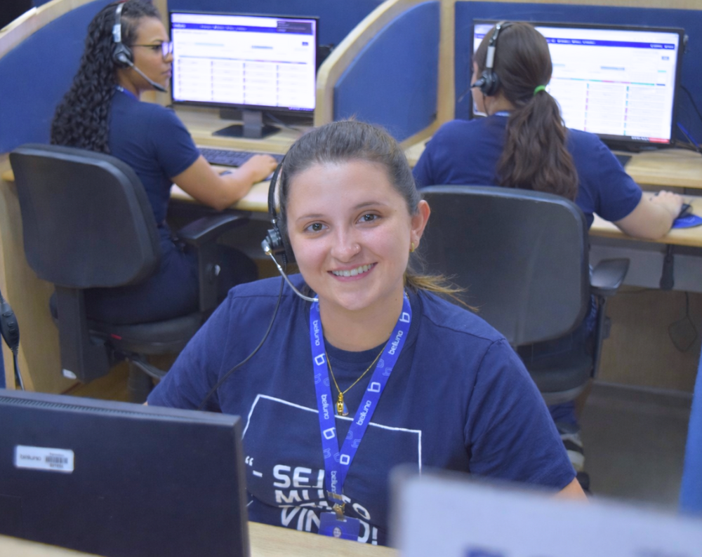 Imagem do post: Por que contratar mais gente não resolve: A verdadeira solução para o caos no suporte